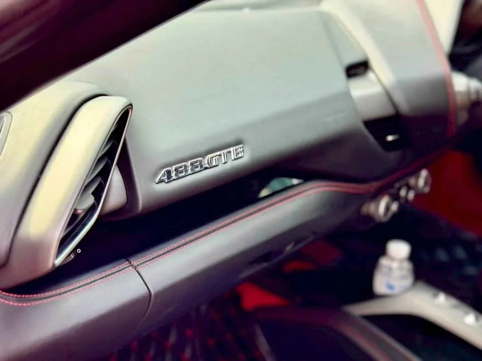 2016 Ferrari 488 2