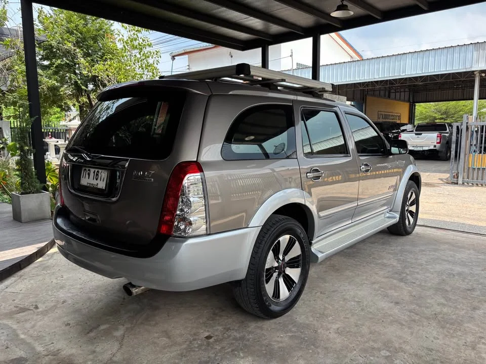 2007 Isuzu MU-7 2