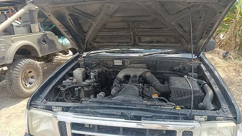2004 Ford Ranger I 3