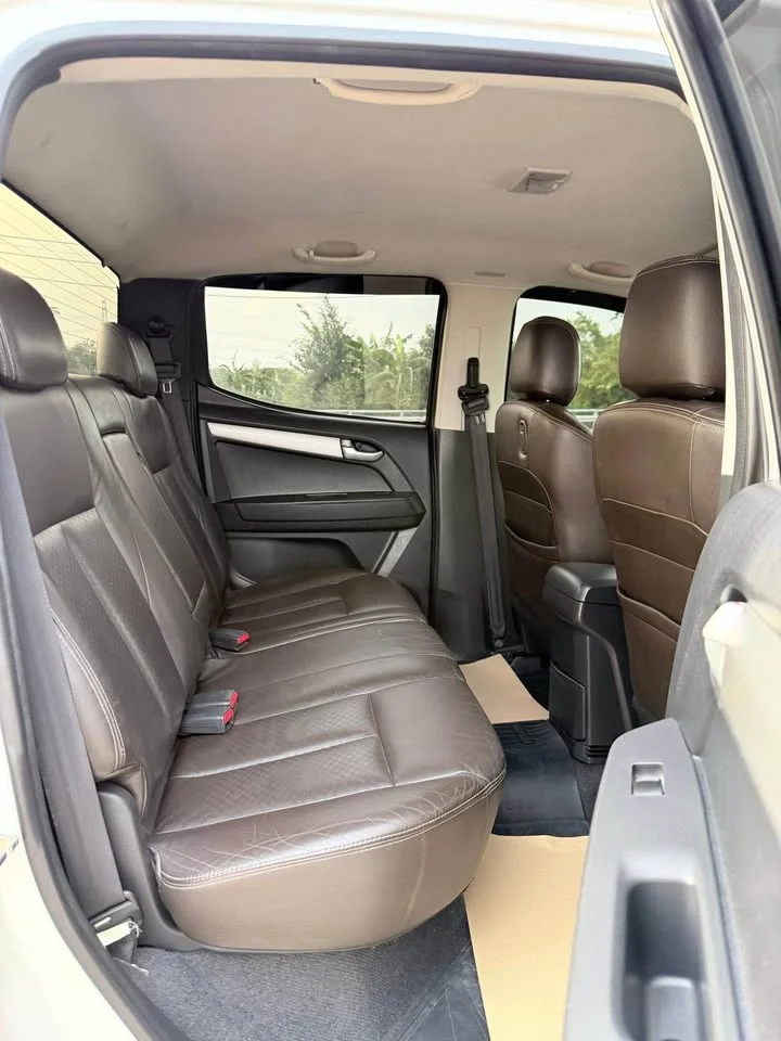 2013 Isuzu D-Max II (RT) 3