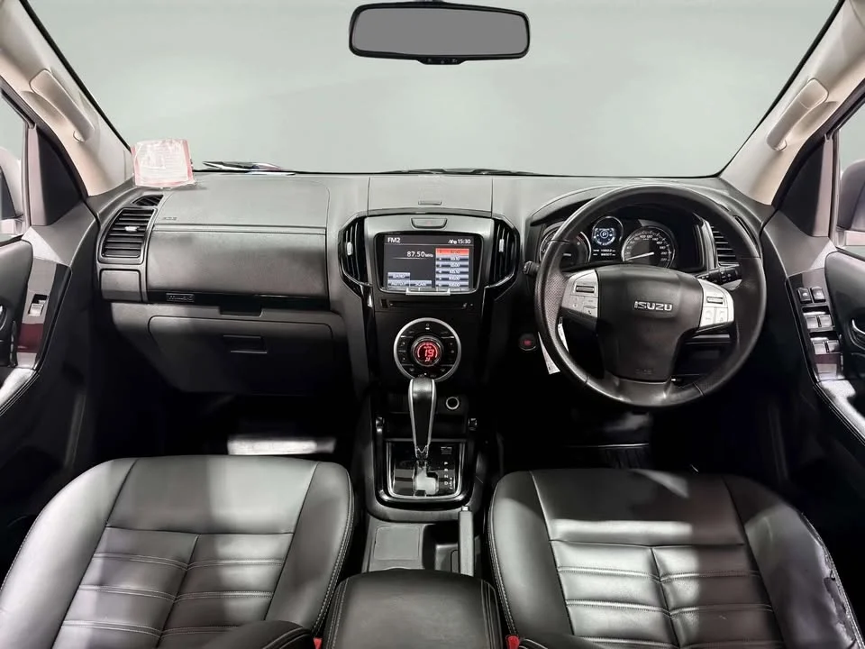 2020 Isuzu MU-X I 3