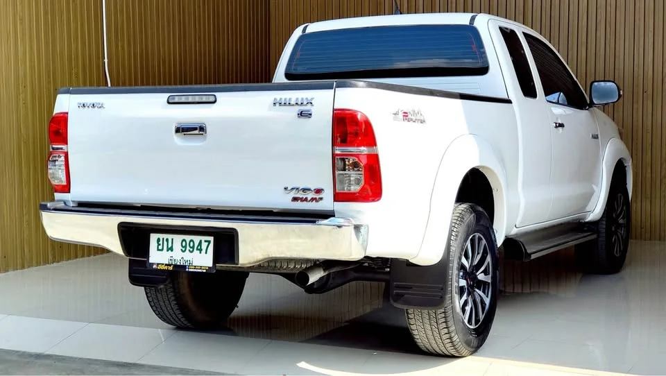 2014 Toyota Hilux VII 2