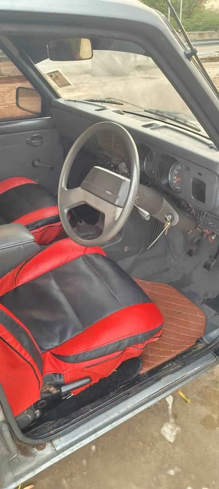 1990 Mazda B-series (Familia) III 2