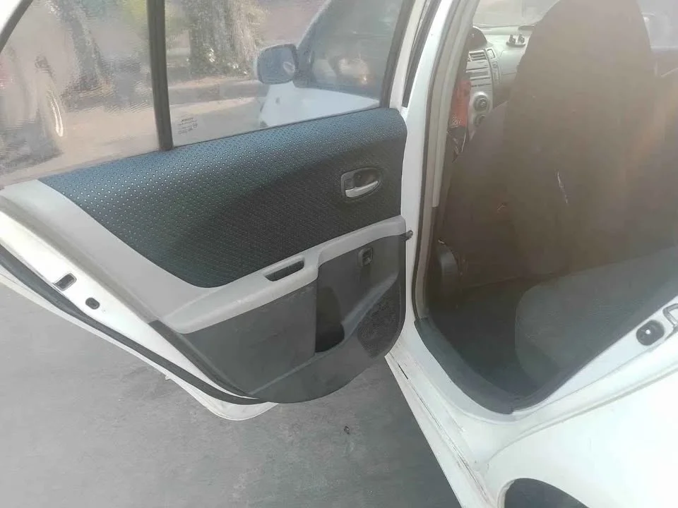 2007 Toyota Yaris II 3