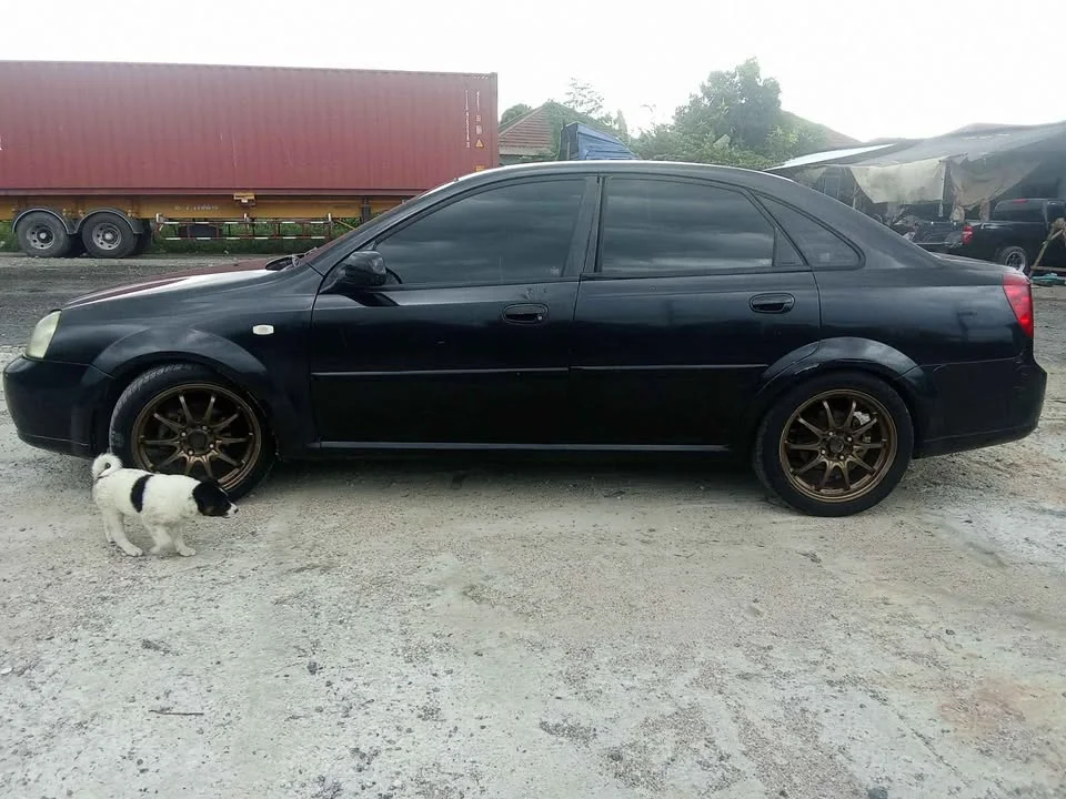 2004 Chevrolet Optra 3
