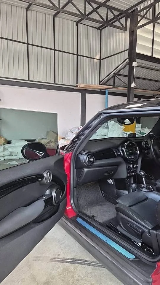 2016 Mini Hatch  III 2