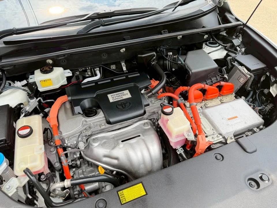 2015 Toyota Harrier III 2
