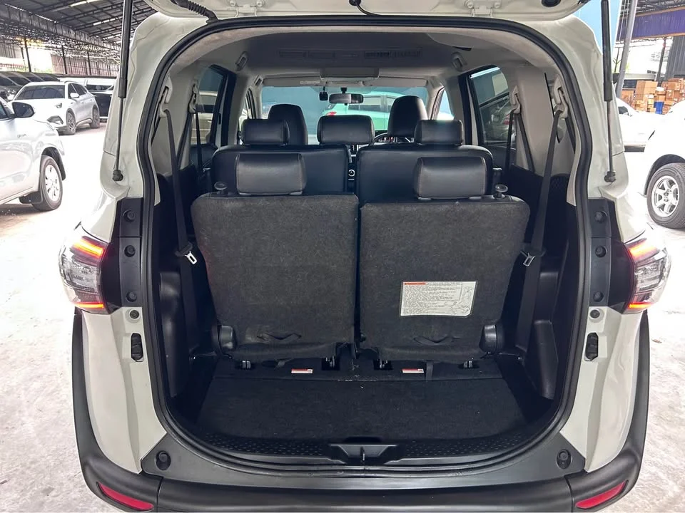 2020 Toyota Sienta II 2