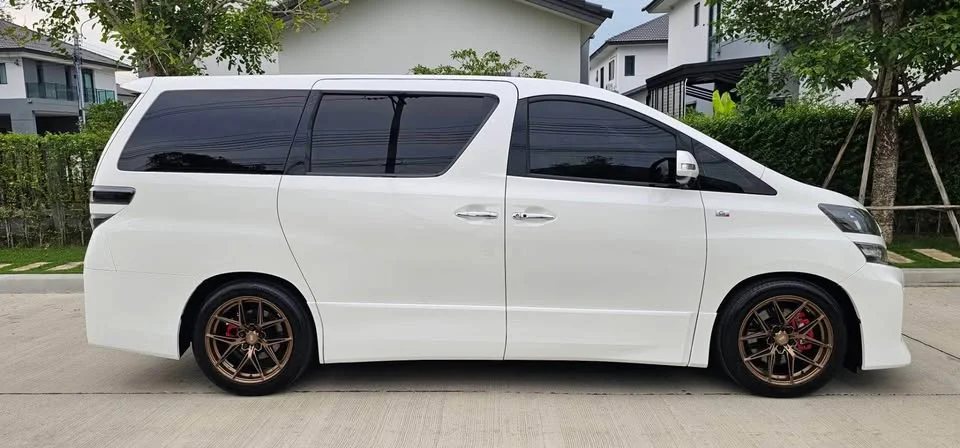 2013 Toyota Alphard, Vellfire II (AH20) 3