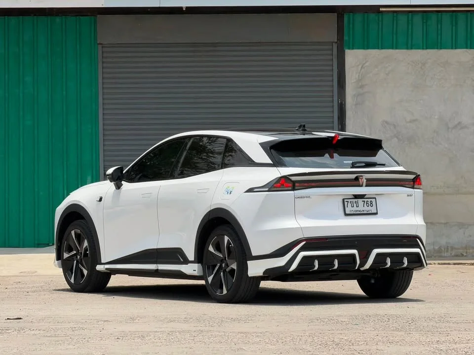 2024 Deepal S07 3