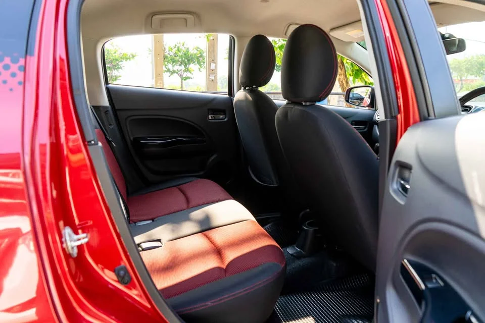 2018 Mitsubishi Mirage VI 2