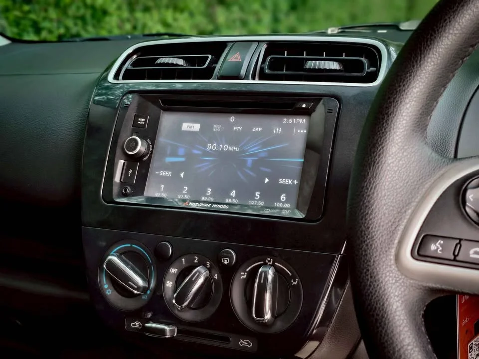 2019 Mitsubishi Mirage VI 2