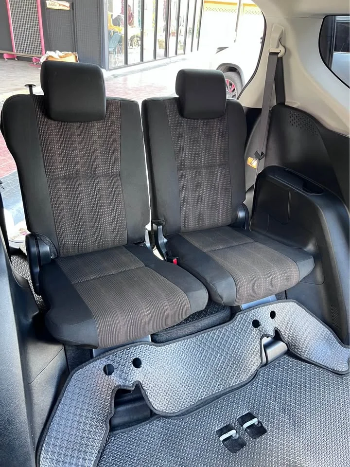 2017 Toyota Sienta II 3