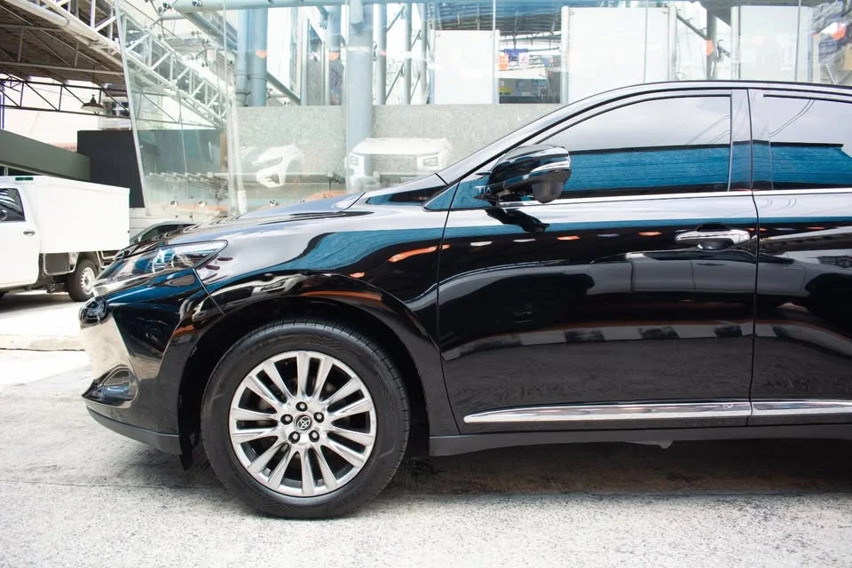 2014 Toyota Harrier III 3