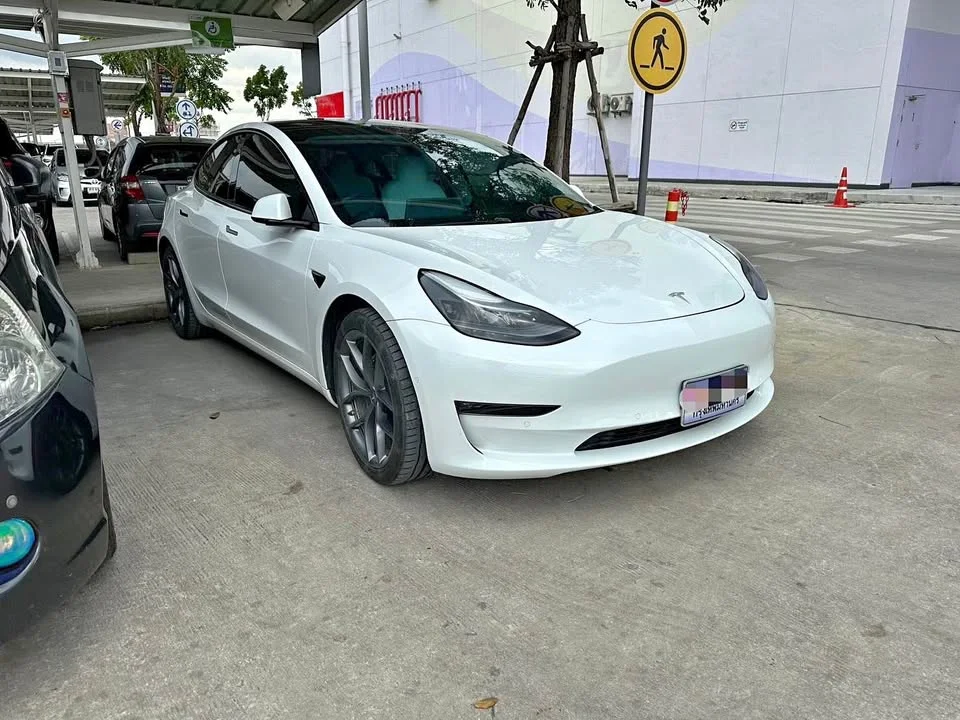 2021 Tesla Model 3 2