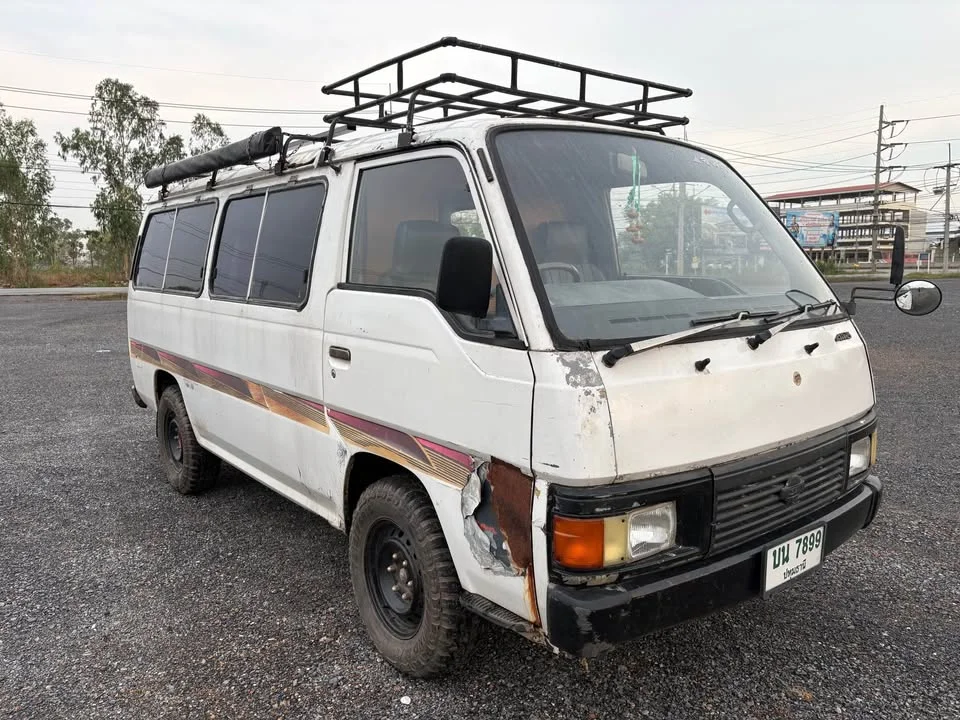 1993 Nissan Urvan IV (E24) 3