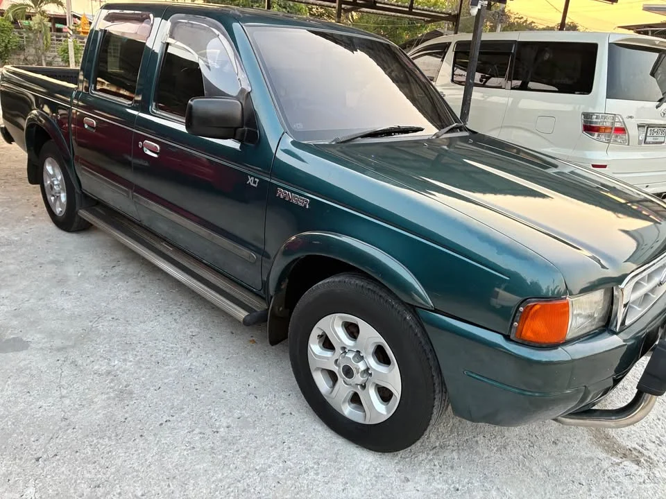 2001 Mazda 2500 Fighter V 2