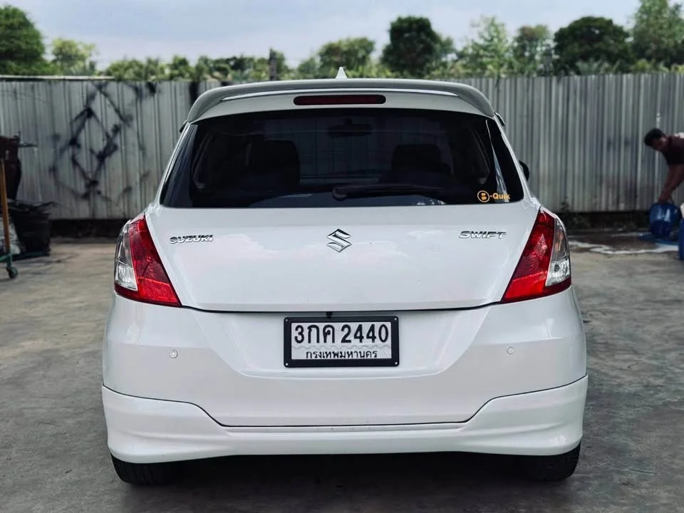 2014 Suzuki Swift II 2