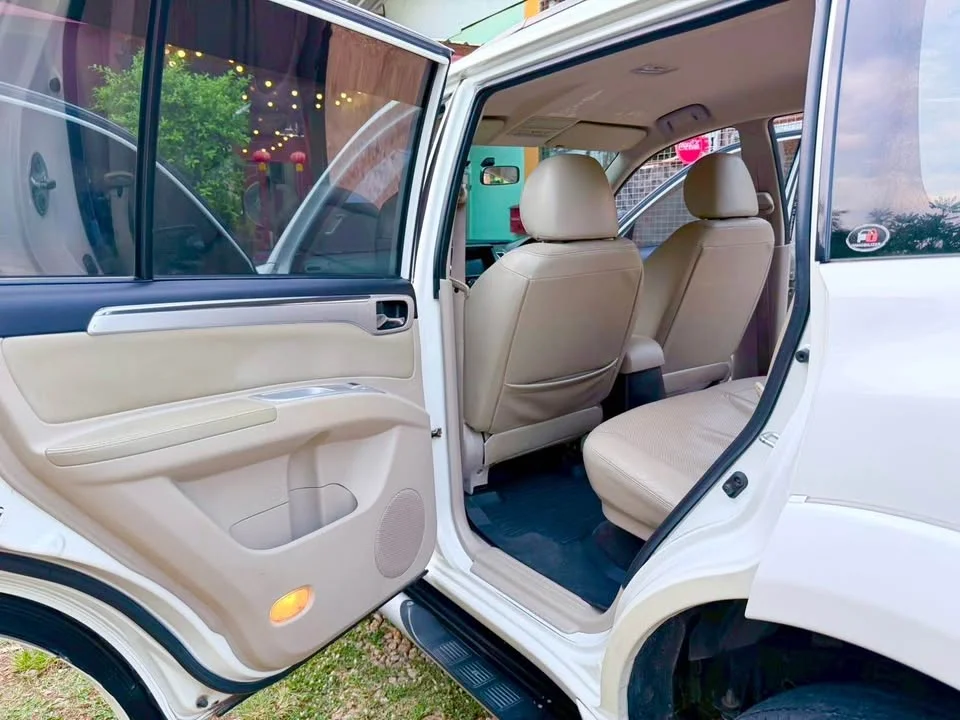 2010 Mitsubishi Pajero Sport II 2