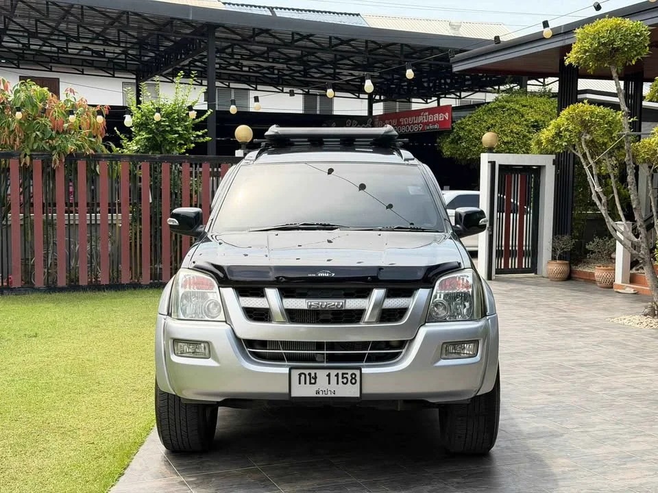 2006 Isuzu MU-7 2