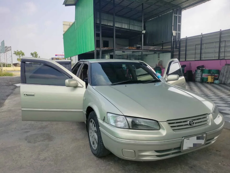 1998 Toyota Camry IV (XV20) 3