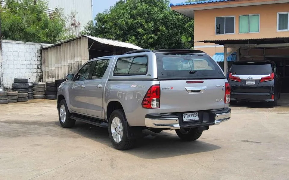 2020 Toyota Hilux VIII 3