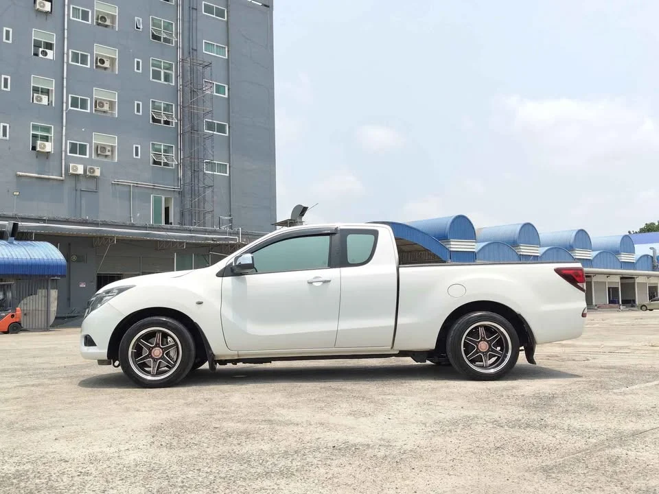 2015 Mazda BT-Series II 2