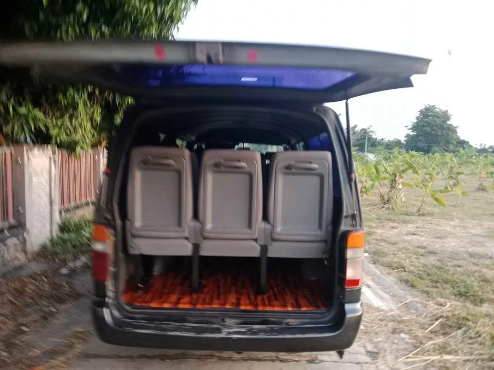 Toyota Commuter IV (H100) 2
