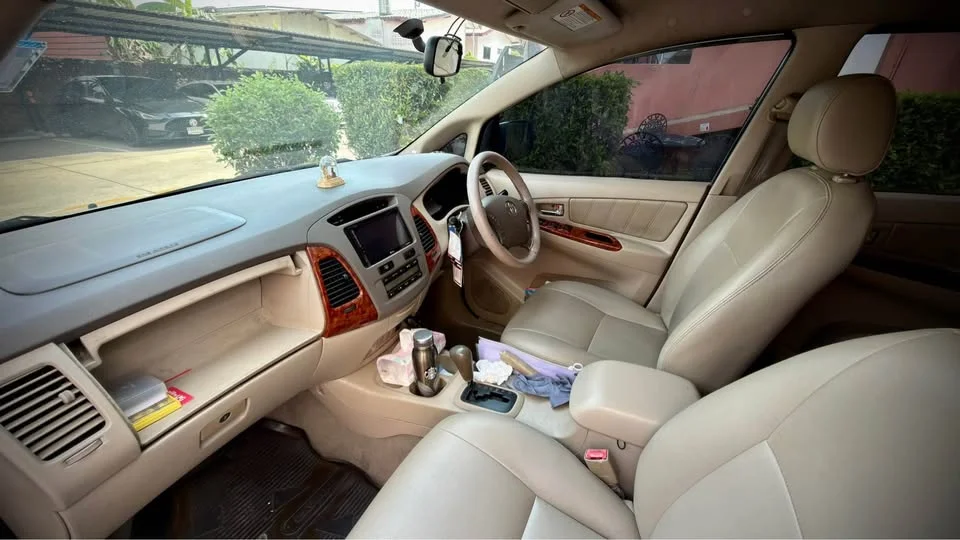 2009 Toyota Innova I 3