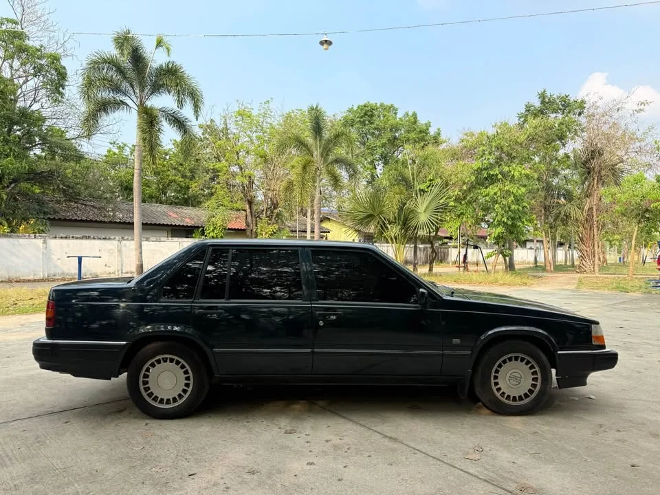 1994 Volvo 900 Series 3