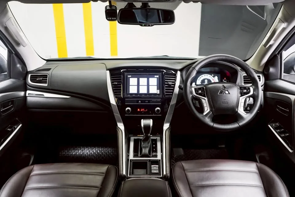 2022 Mitsubishi Pajero Sport III 3