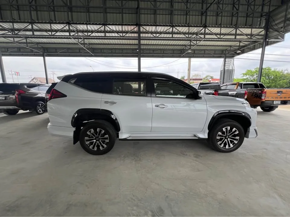 2019 Mitsubishi Pajero Sport III 3