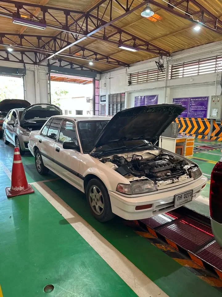 1990 Honda Civic IV 3