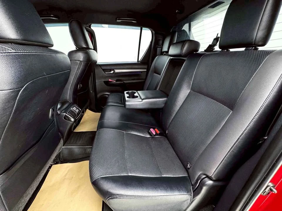 2020 Toyota Hilux VIII 3