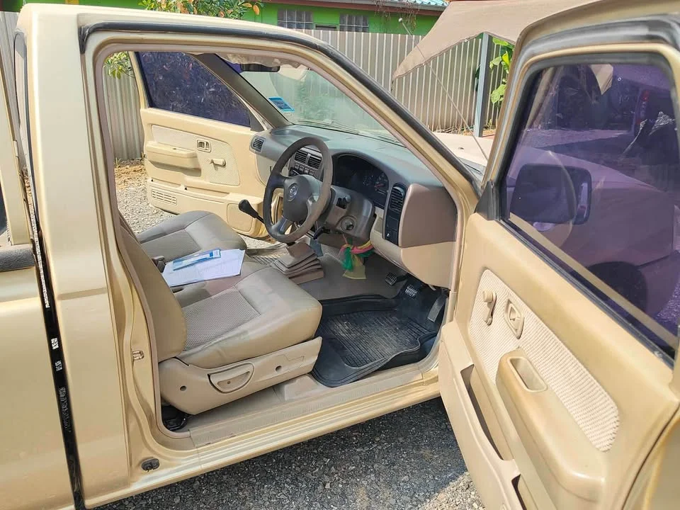 2006 Nissan Frontier I 2
