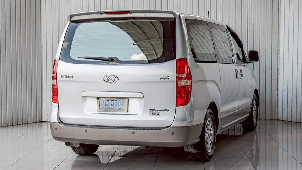 2011 Hyundai H-1 II 3