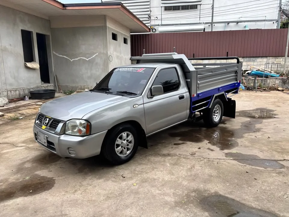 2005 Nissan Frontier I 2