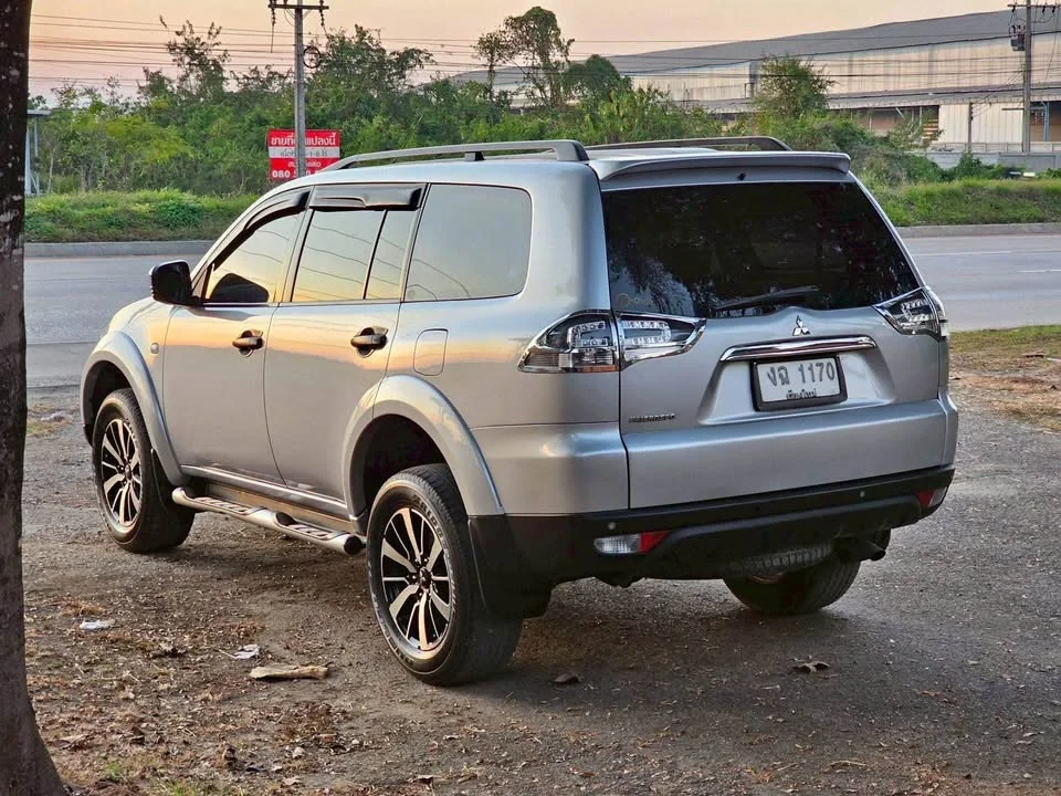2009 Mitsubishi Pajero Sport II 2