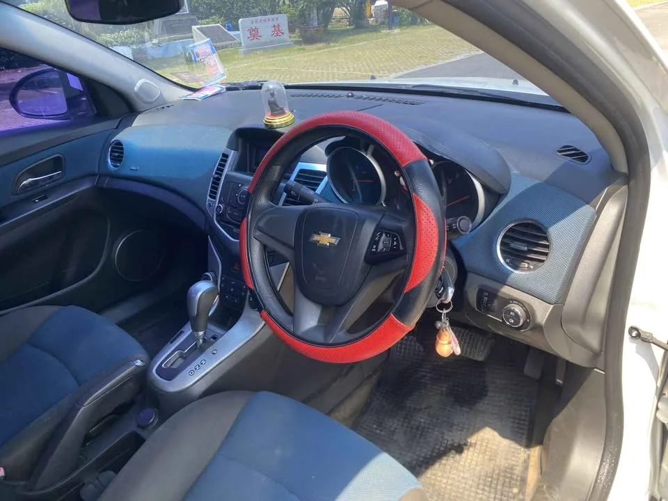 2012 Chevrolet Cruze I 2