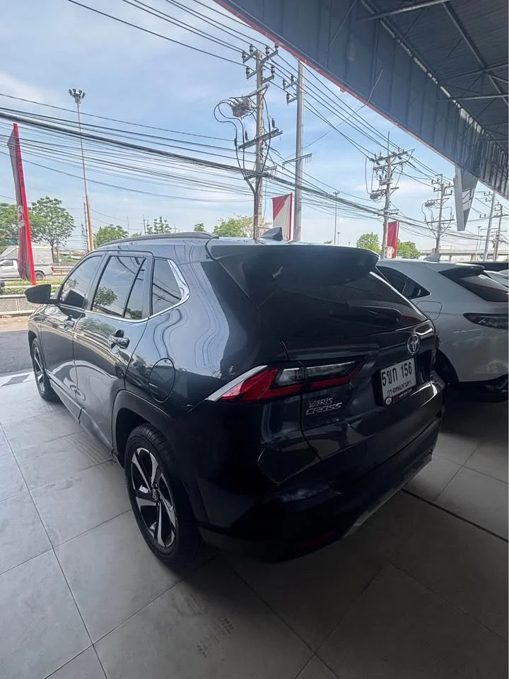 2023 Toyota Yaris Cross AC200 3