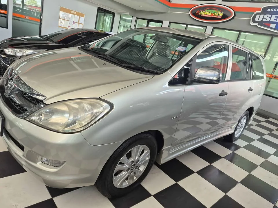 2007 Toyota Innova I 2
