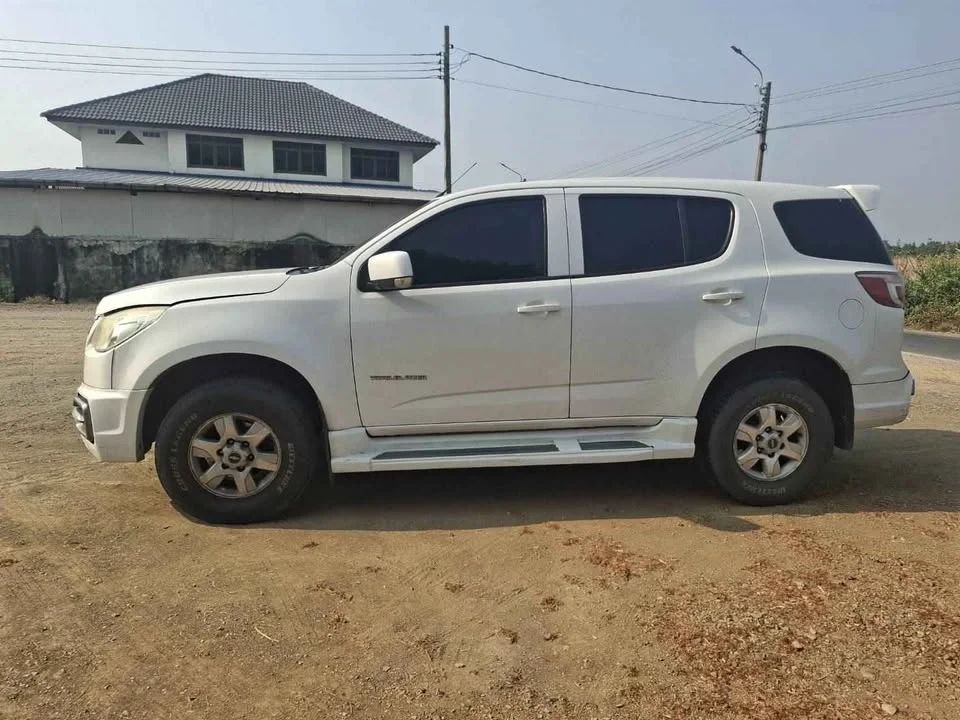 2013 Chevrolet TrailBlazer II 2