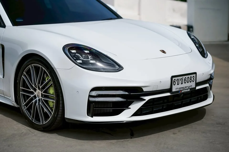 2017 Porsche Panamera II 2