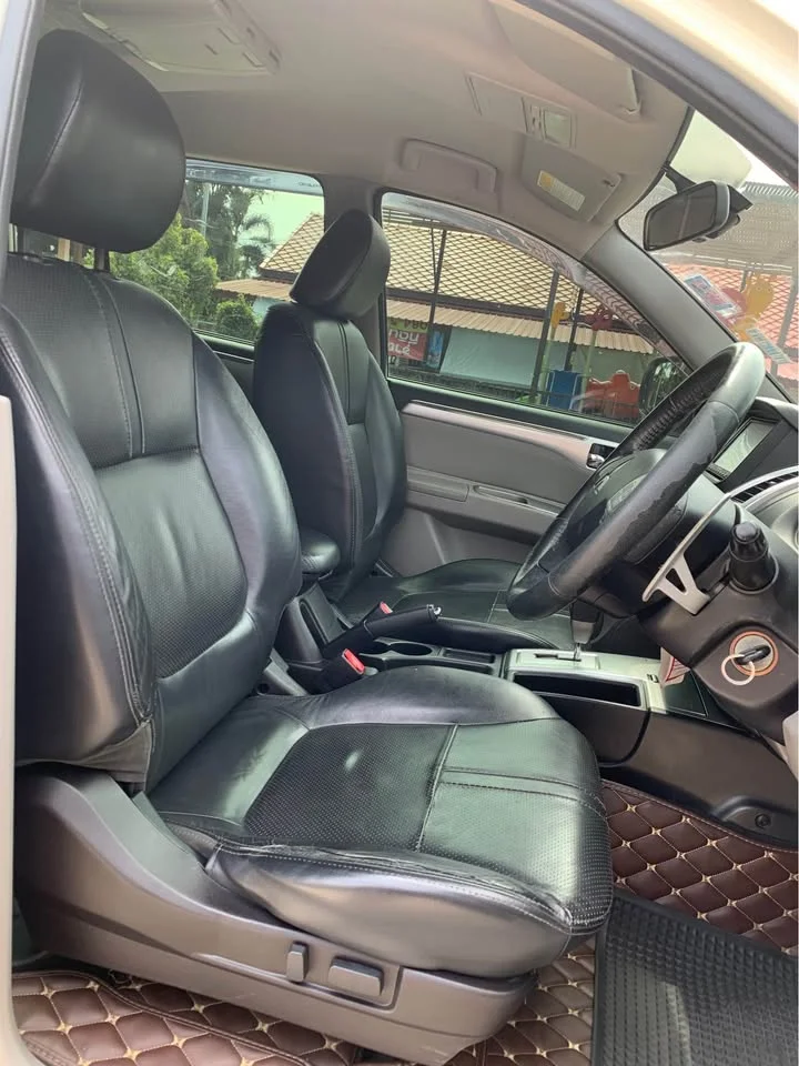 2012 Mitsubishi Pajero Sport II 3