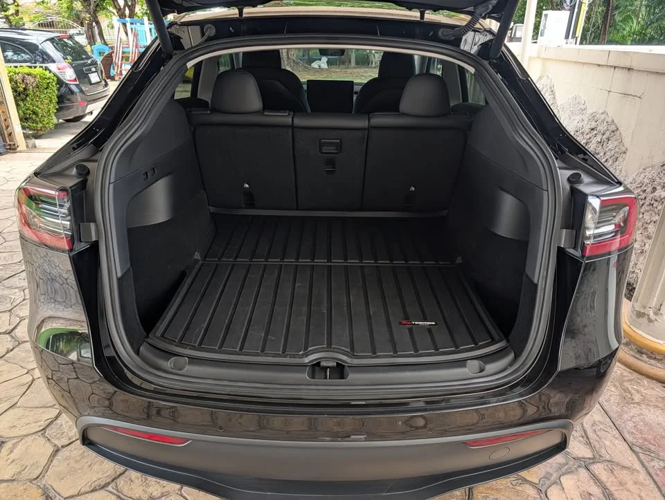 2023 Tesla Model Y 3