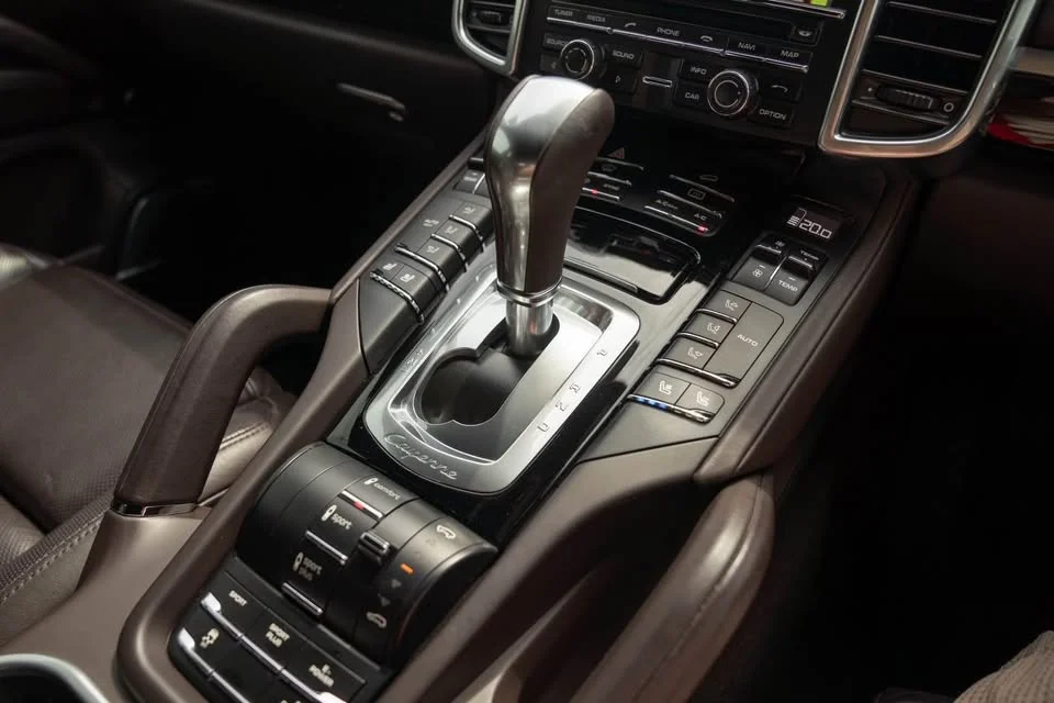 2015 Porsche Cayenne II 2