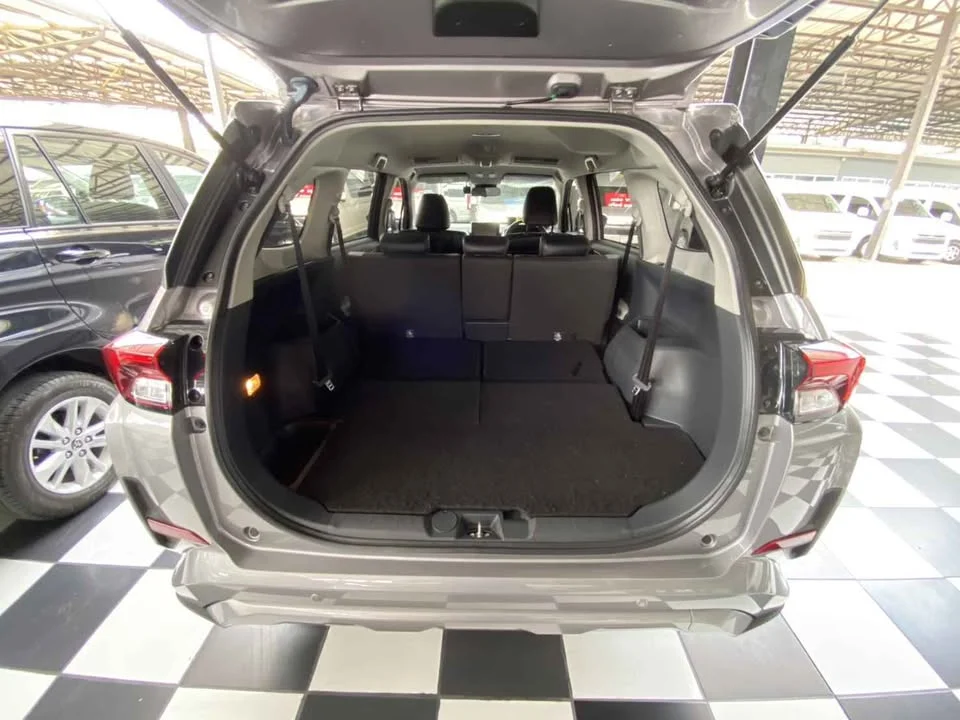 2023 Toyota Veloz III 2