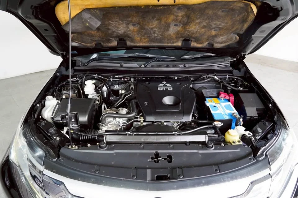 2016 Mitsubishi Pajero Sport III 3