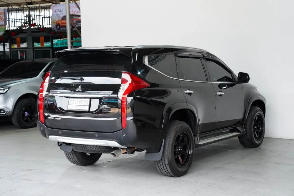 2016 Mitsubishi Pajero Sport III 2