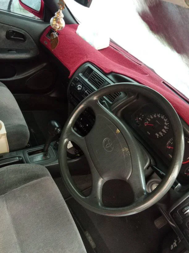 Toyota Corolla Altis VII (E100) 3